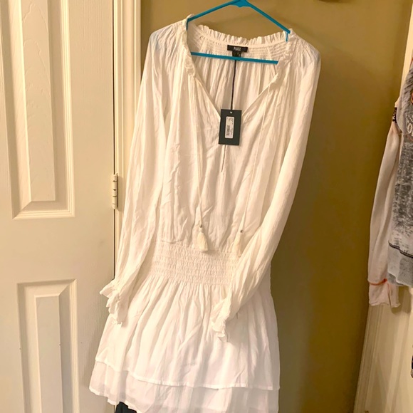 BNWT Paige Lemay smocked Dress size Large.Perfect for Valentine’s Day Date!!! - Picture 3 of 9